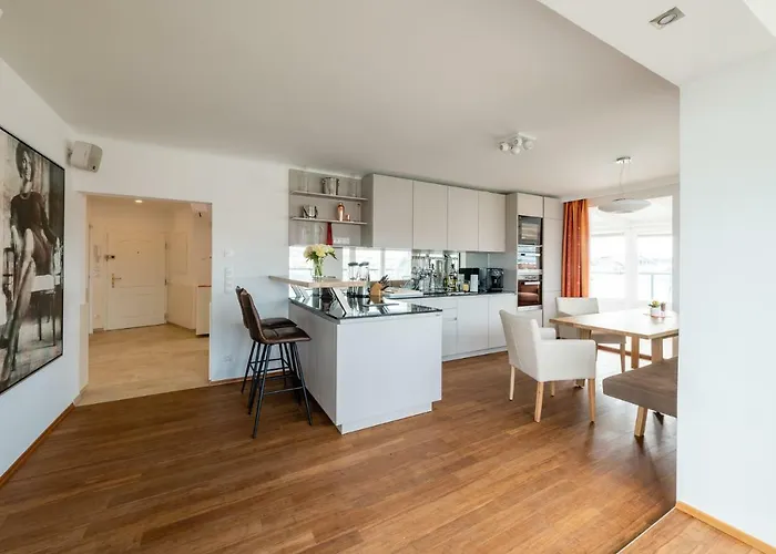 Skyflats - Belle View Apartment *